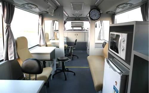 獻(xiàn)血車安全嗎？生產(chǎn)廠家通過這三點(diǎn)告訴你非常安全。02